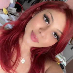 Meet your Posher, Valeria